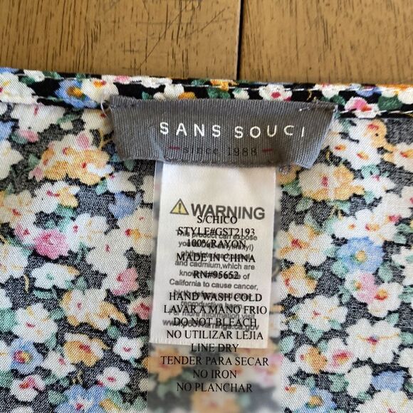 Sans Souci Floral Tie Front Crop Top Size Small - Picture 5 of 10